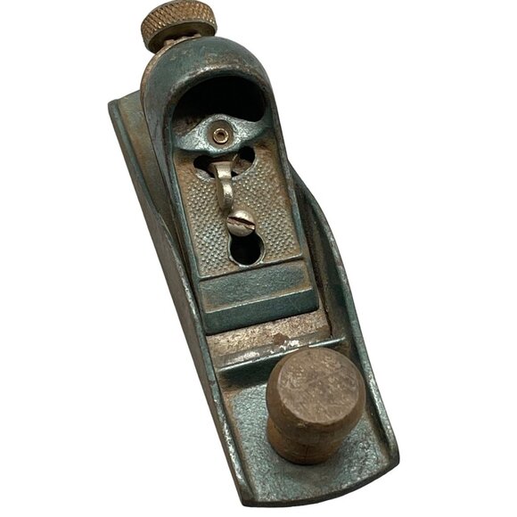 vintage plane 6.5x2" made in USA adjustable blue front knob coming off READ - Picture 1 of 7